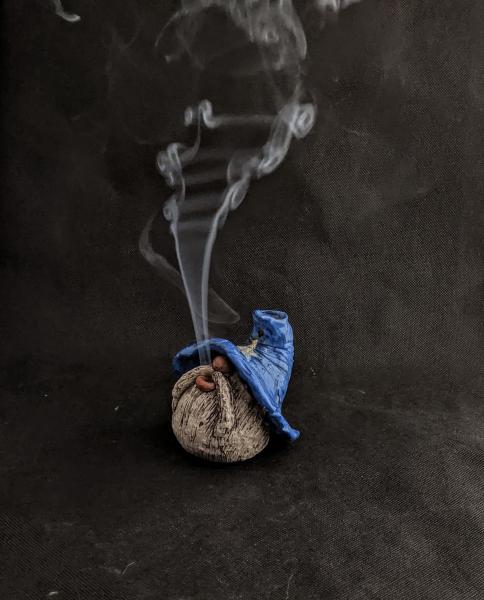Smoking Blue Wizard Head picture