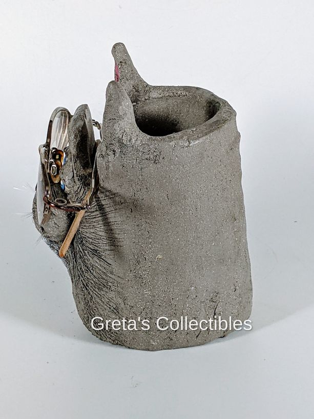 Cat Eyeglass Caddy picture