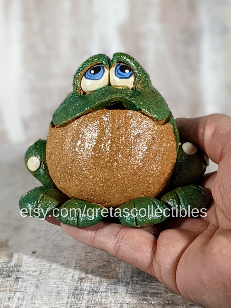 Whimsical Green Frog Incense Burner picture