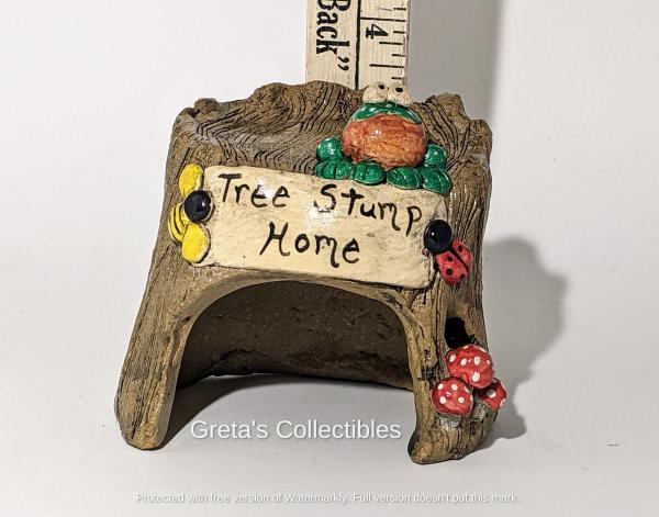 Tree Stump Home picture