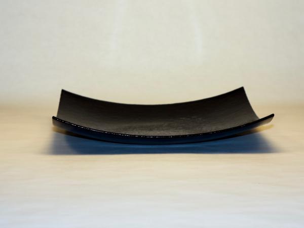 Black Queen Anne Vitra Plate picture