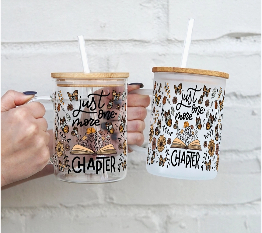 Just One More Chapter Book Lover 17oz Glass Mug with Lid and Straw picture