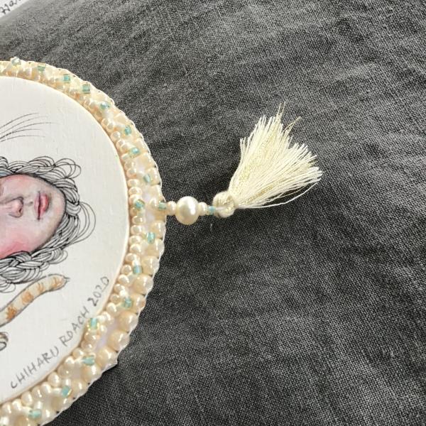 Tangled Hair Pearl Ornament picture