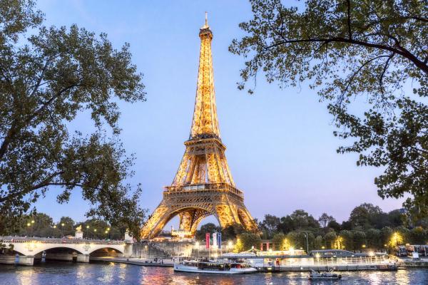 Twilight Eiffel Tower Scene - 8 1/2 X 11 archival paper picture