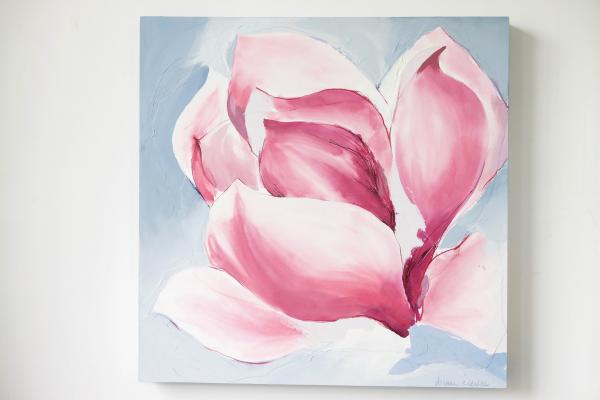 Tulip Magnolia 30" X 30"