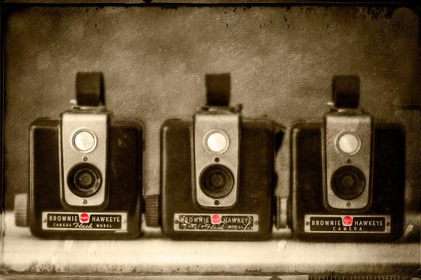 Brownie Hawkeye Cameras, Three picture