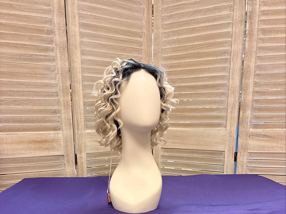 Attitude Wig picture