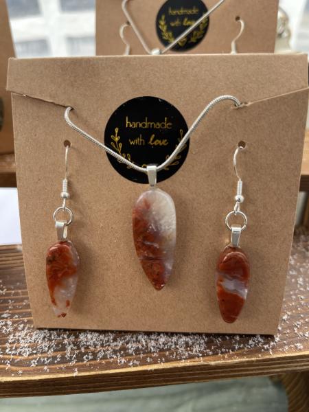 Red Velvet Agate Necklace and earring set