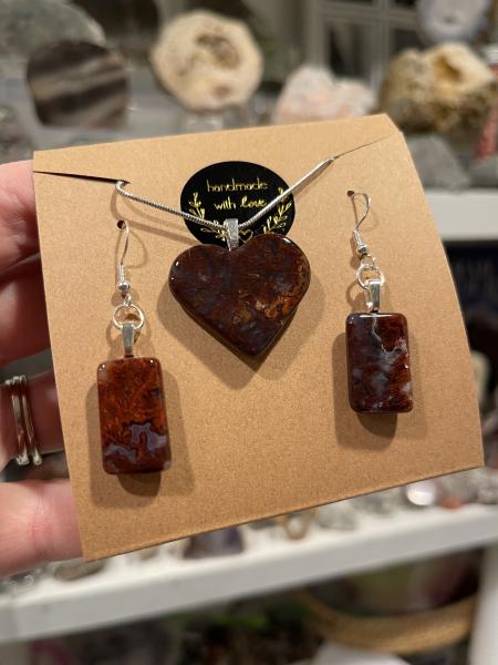 Red Lightening Agate Necklace and Earring Set