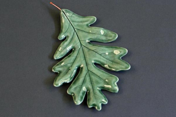 White Oak-Ceramic Hanging Leaf