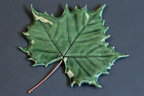 Sycamore Leaf-Ceramic Hanging Leaf