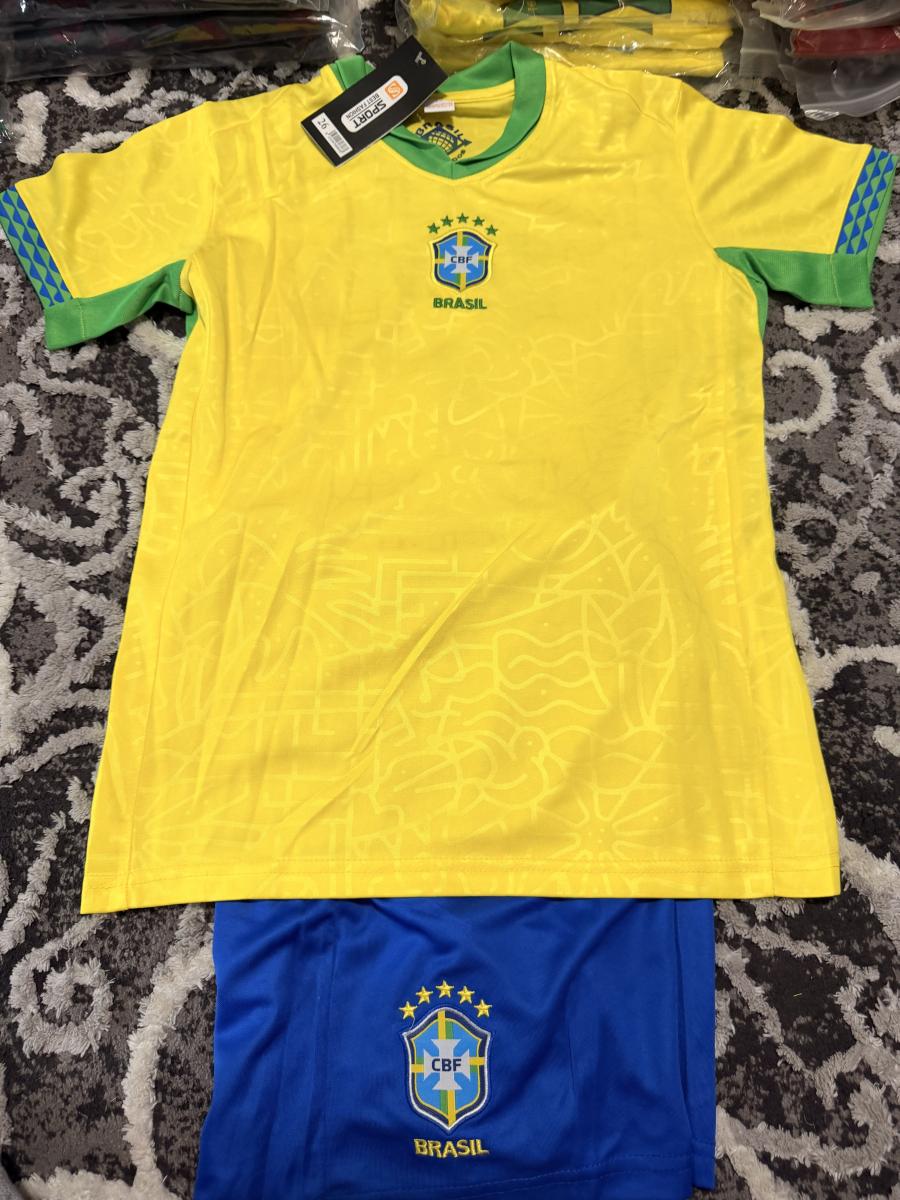 Kids soccer team jerseys and short set picture