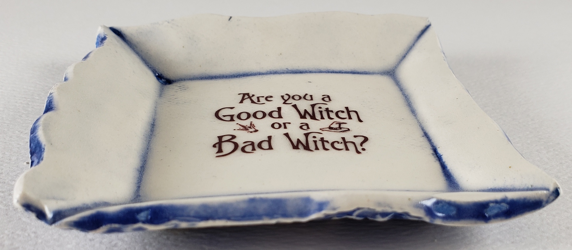 Tiny plate with "Are You a Good Witch or a Bad Witch" picture