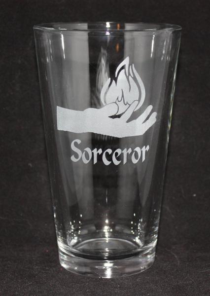 D&D Dungeons & Dragons Sorceror Pint Glass
