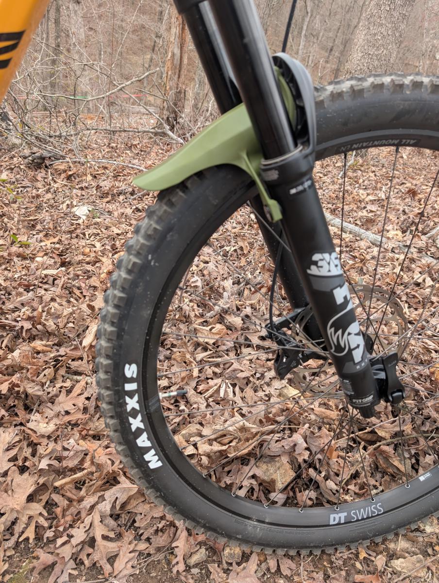 Fox 36/38 Gen 1 Fender picture