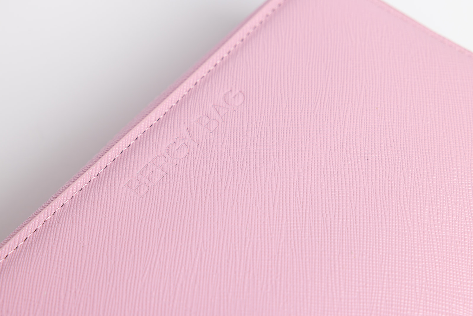 Insulated Clutch Pink picture