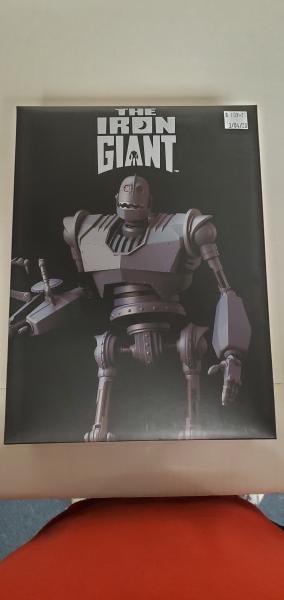 RIOBOT THE IRON GIANT ROBOT 1000 TOYS picture