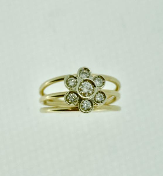 Diamond Cluster Coil Ring picture