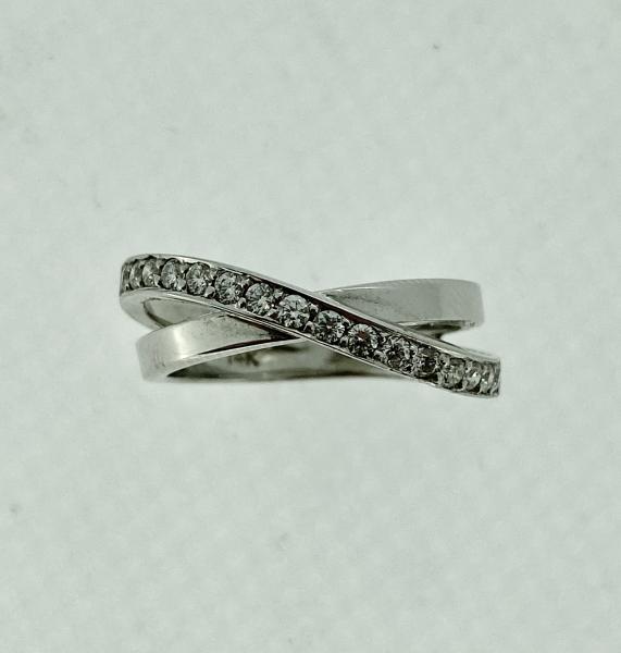 Diamond Crossover Coil Ring