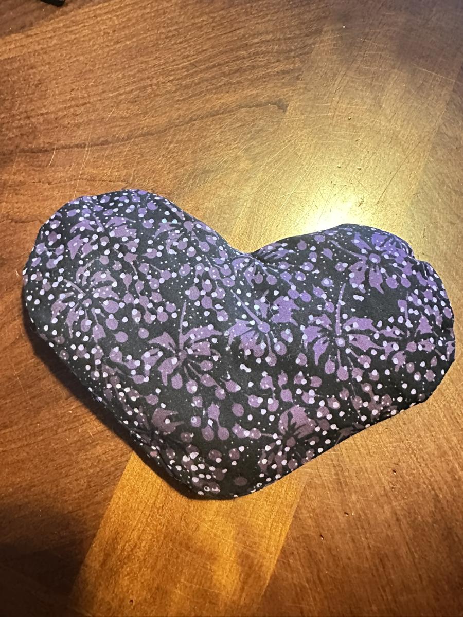 Soothing Heart-Shaped Eye Pillow with Lavender and Eucalyptus for Migraine Relief picture