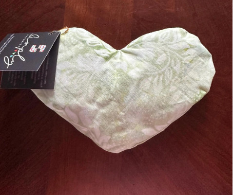 Soothing Heart-Shaped Eye Pillow with Lavender and Eucalyptus for Migraine Relief picture