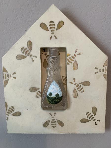 Bee Bottle Tree picture