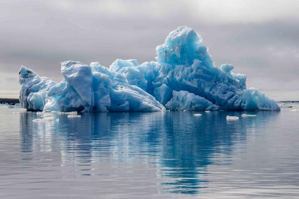 Lagoon Iceberg 3 picture