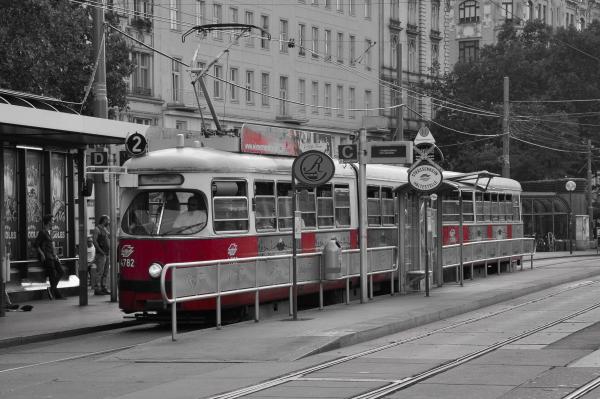 Red Tram picture