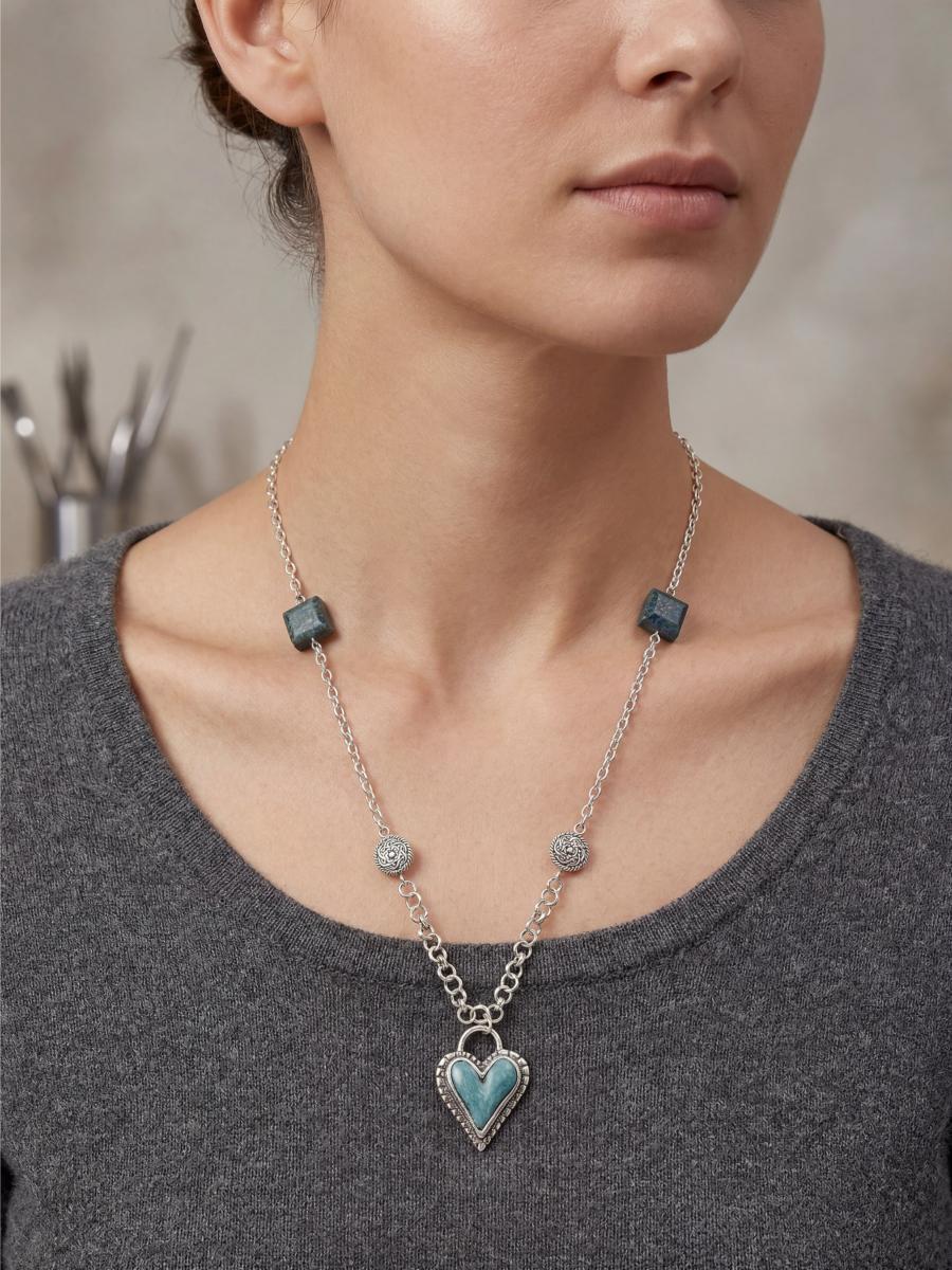 The Heart of the Willow Pendant picture