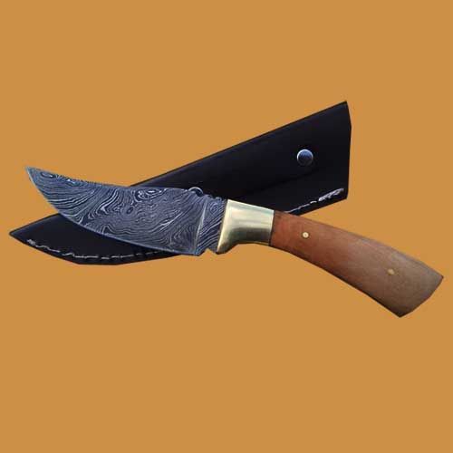 Authentic Wood Handle Damascus Steel