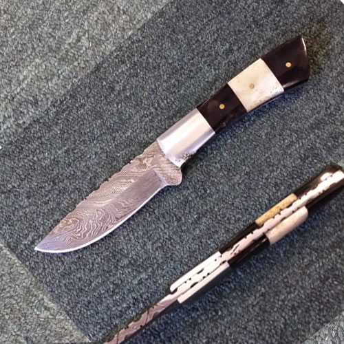 Damascus Hunting Knife (Steel Bolster with Buffalo & Bone Grip)
