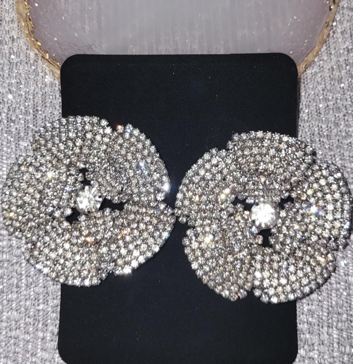 Iced Petals Earrings picture