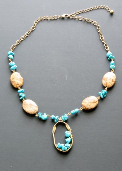 Wire blue necklace picture