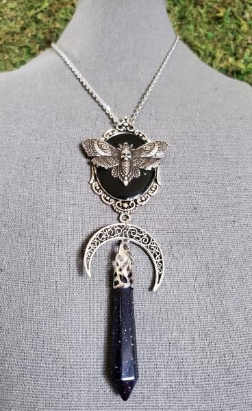Metal deathshead moth necklace set