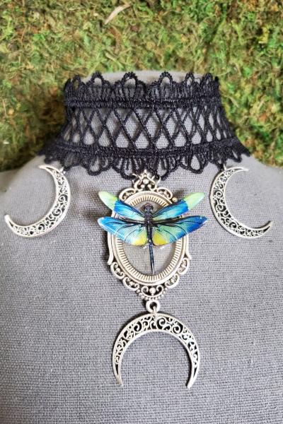 Dragonfly choker