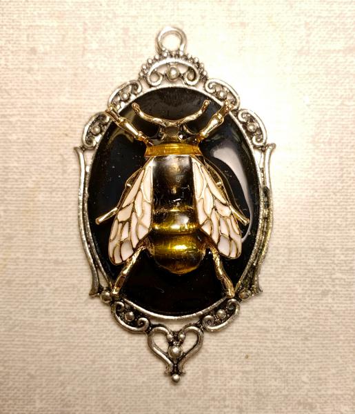 Bee pendant