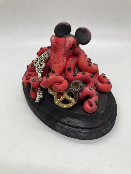 Mickey ear large sculpted octopus picture