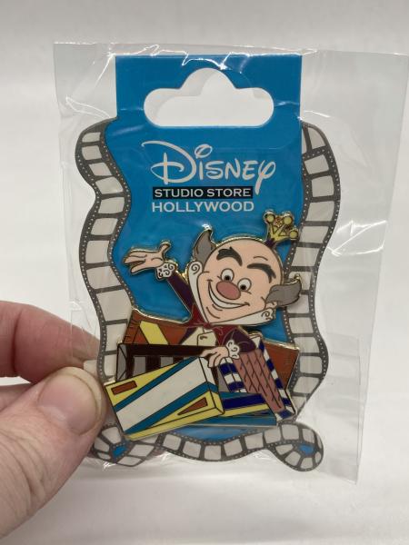 Disney DSSH pins your choice of one pin picture