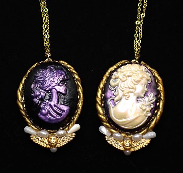 Memento Mori Double-sided necklace picture