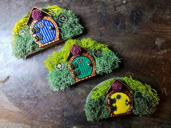 Hobbit Hole/Fairy Door Hills Magnets, Brooches or Hair Clips (the doors open!) picture