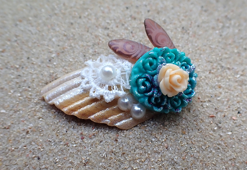 Shell, Lace, Peacock Feather Beads and Flower Cabochon Hair Clip