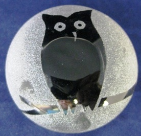 Frosted paperweight owl black - 200-0235ob