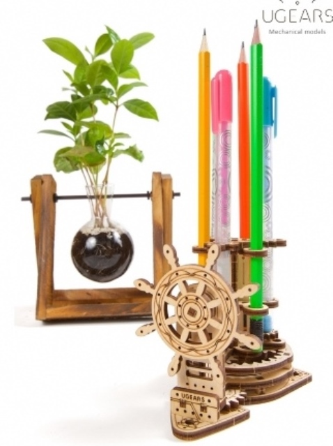 UGears Wooden Mechanical Wheel Organizer - KD502158 picture