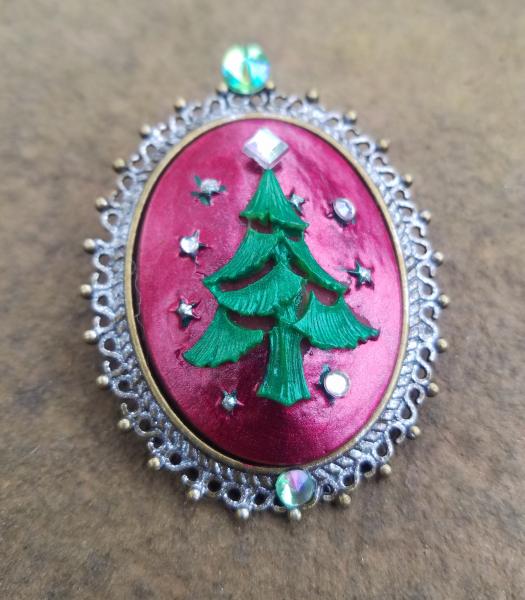 Vintage-Inspired Christmas Tree  Brooch