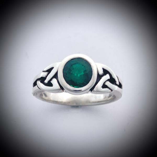 Trinity Ring W/Faceted Gems! picture