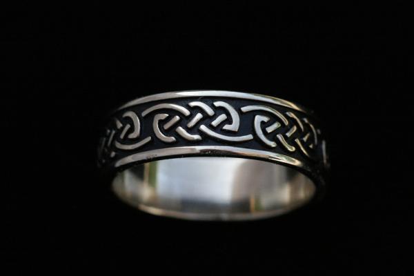 Eternity Knot Ring, 7.5mm