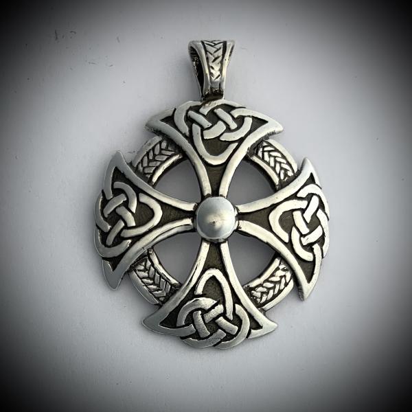 Celtic Wheel Cross medallion, nordic picture