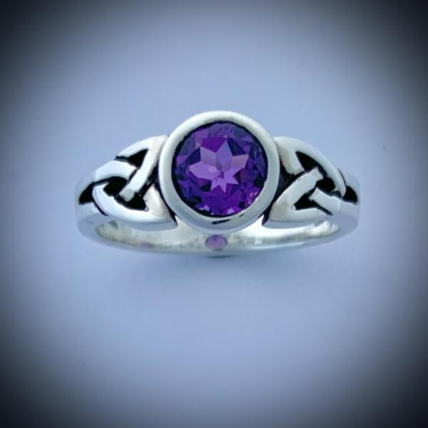 Trinity Ring W/Faceted Gems! picture