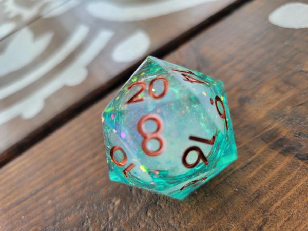 Liquid Core 33mm D20 Glitter picture