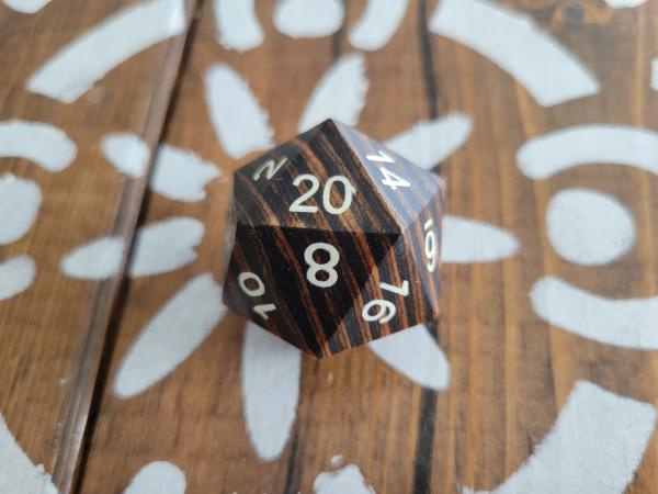 Wood D20s picture